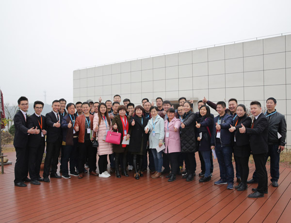 攜手并進，共創共贏——熱烈歡迎科恩陜西經銷商團隊到廠參觀學習